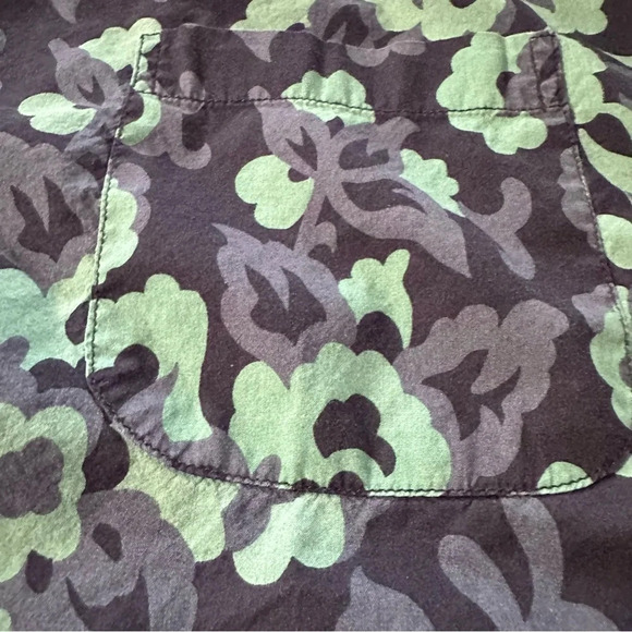 Levi's men's XXL relaxed fit blue floral button down short sleeve - Picture 4 of 4